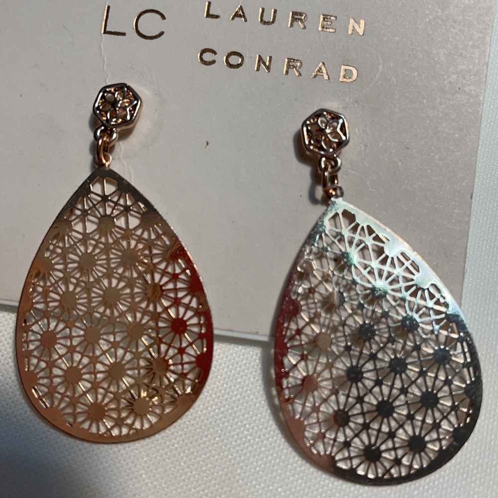 LC Lauren Conrad Rose Gold Earrings.😍💖